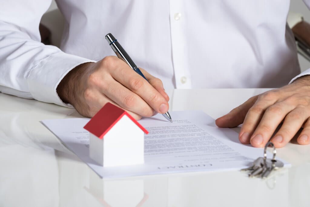 The different user cases of the quit claim deed form