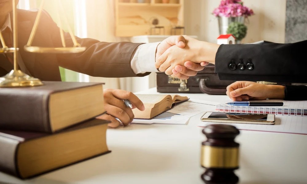 When Life Changes Direction: The Value of a Family Lawyer in Lakeland